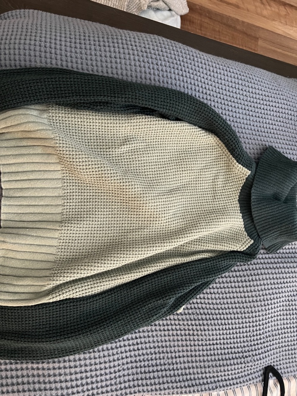 Madewell Two-Tone Cream and Dark Green Turtleneck Sweater